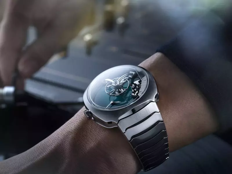 A BEAUTIFUL FUMÉ DIAL