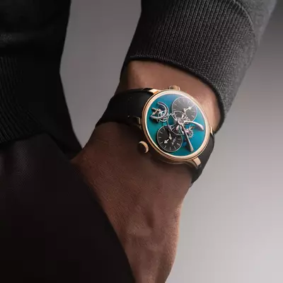 LM1 EVO Red Gold Wrist Shot 1