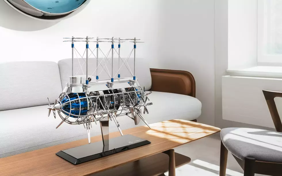 32 PROPELLERS DRIVEN BY 1520 COMPONENTS