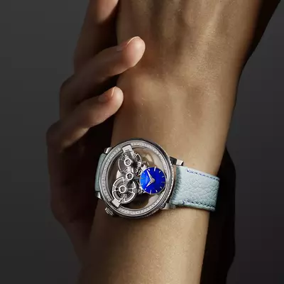 SP ONE PAVEE - WRIST SHOT 1 SP One Pavee Wrist Shot 1