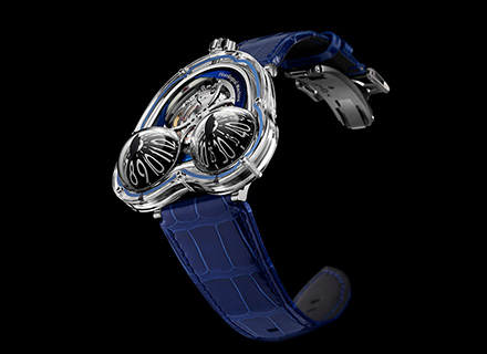 36.SVL.BU<br>Sapphire crystal with blue rotor<br>Limited edition of 10 pieces