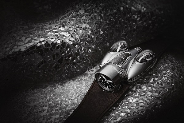 First Look: MB&F Horological Machine N°9 “Sapphire Vision”. 